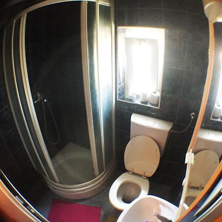 Guest House Pikapolonca Marburg Zimmer foto