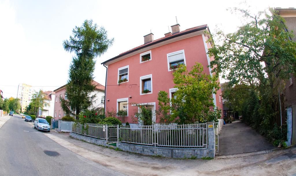 Guest House Pikapolonca Marburg Exterior foto